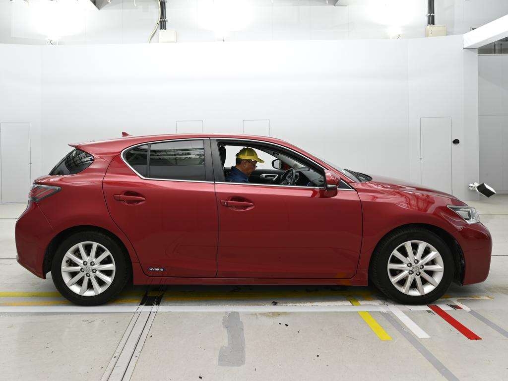 LEXUS CT200H