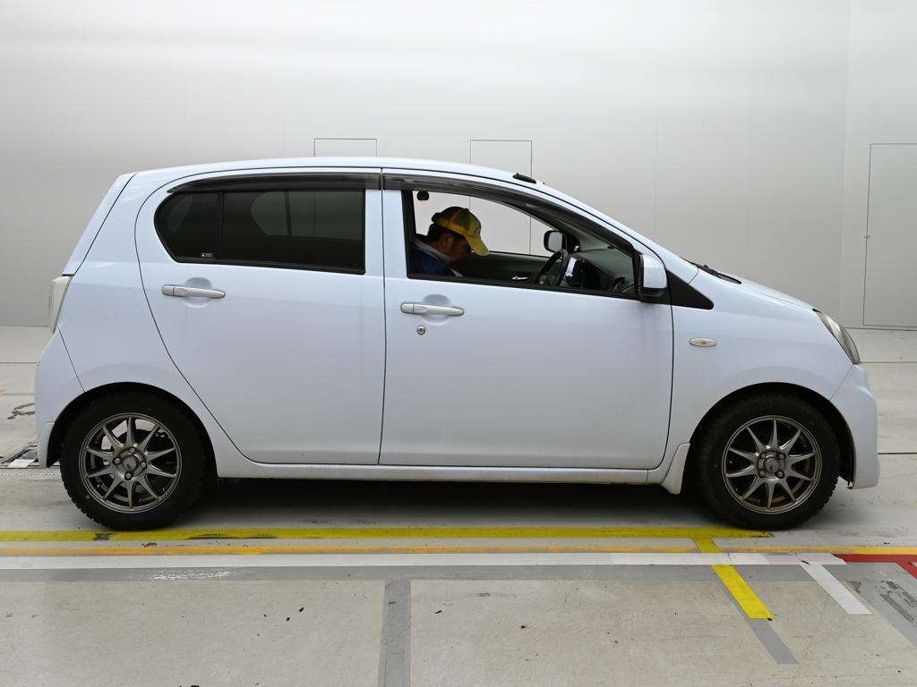 SUBARU PLEO PLUS