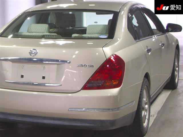 NISSAN TEANA