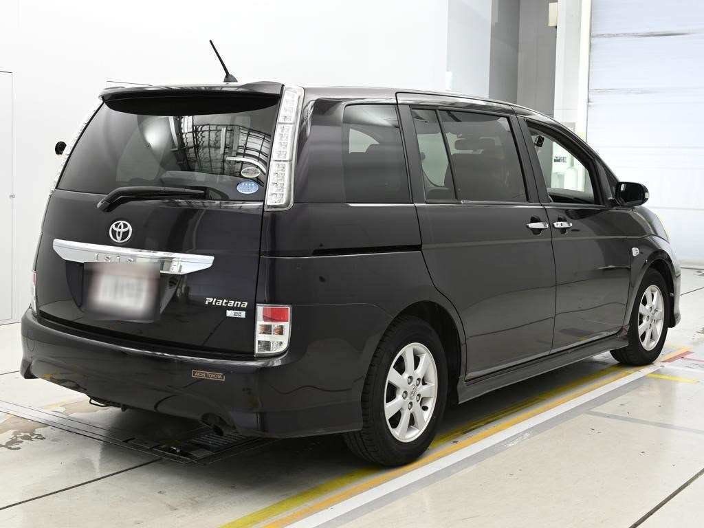 TOYOTA ISIS