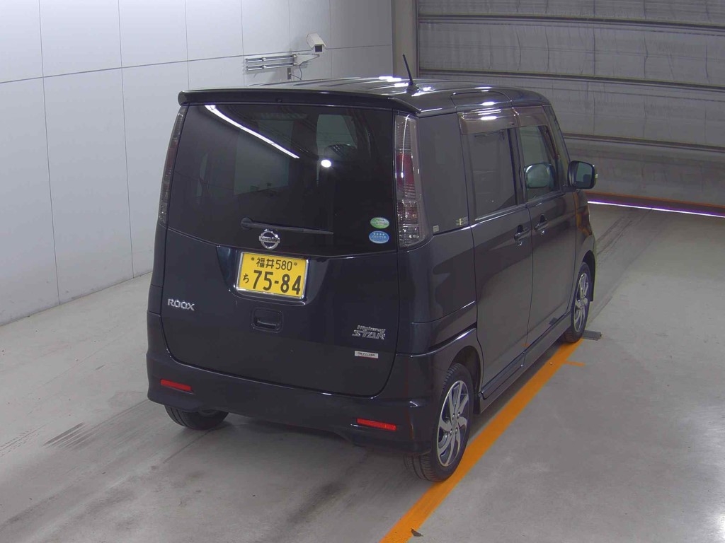 NISSAN ROOX
