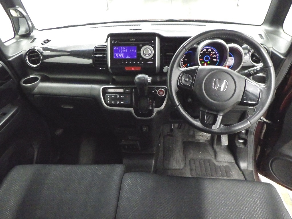HONDA N-BOX