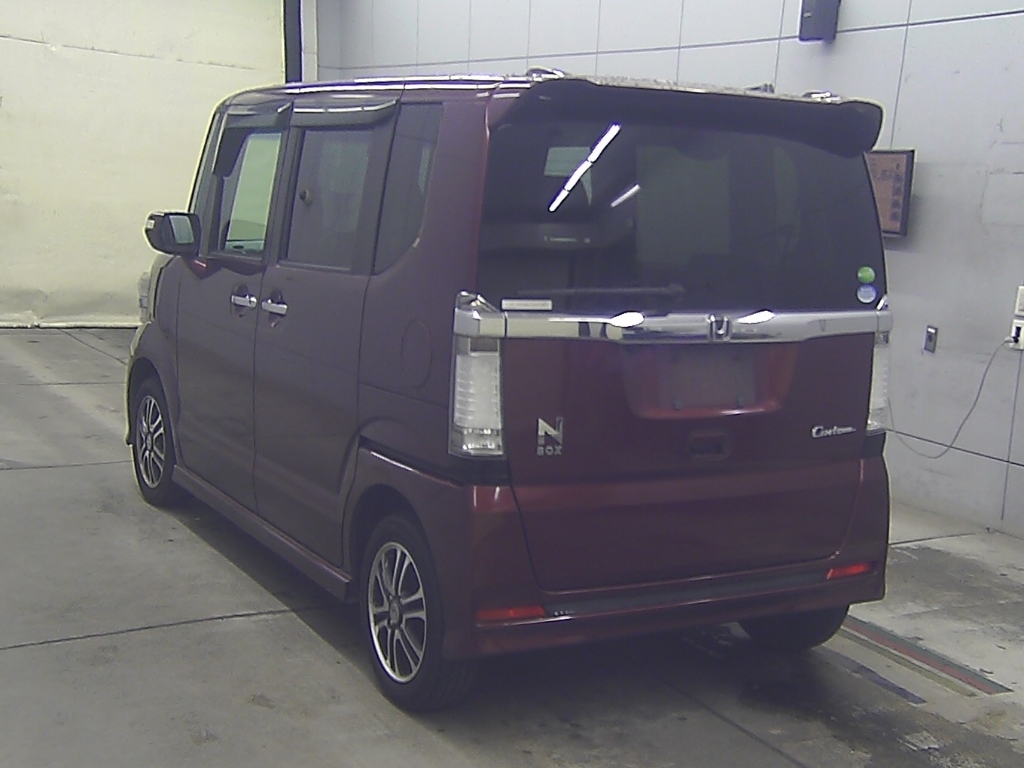 HONDA N-BOX