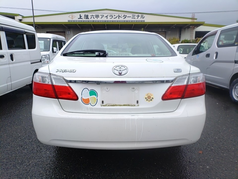 TOYOTA PREMIO