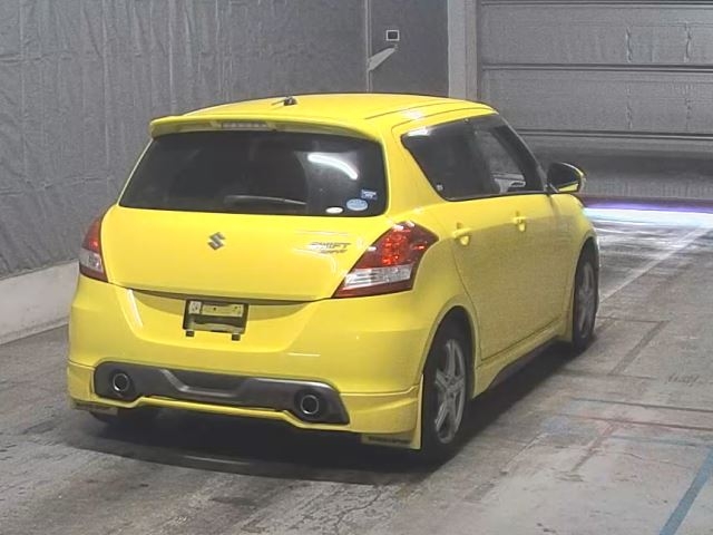 SUZUKI SWIFT