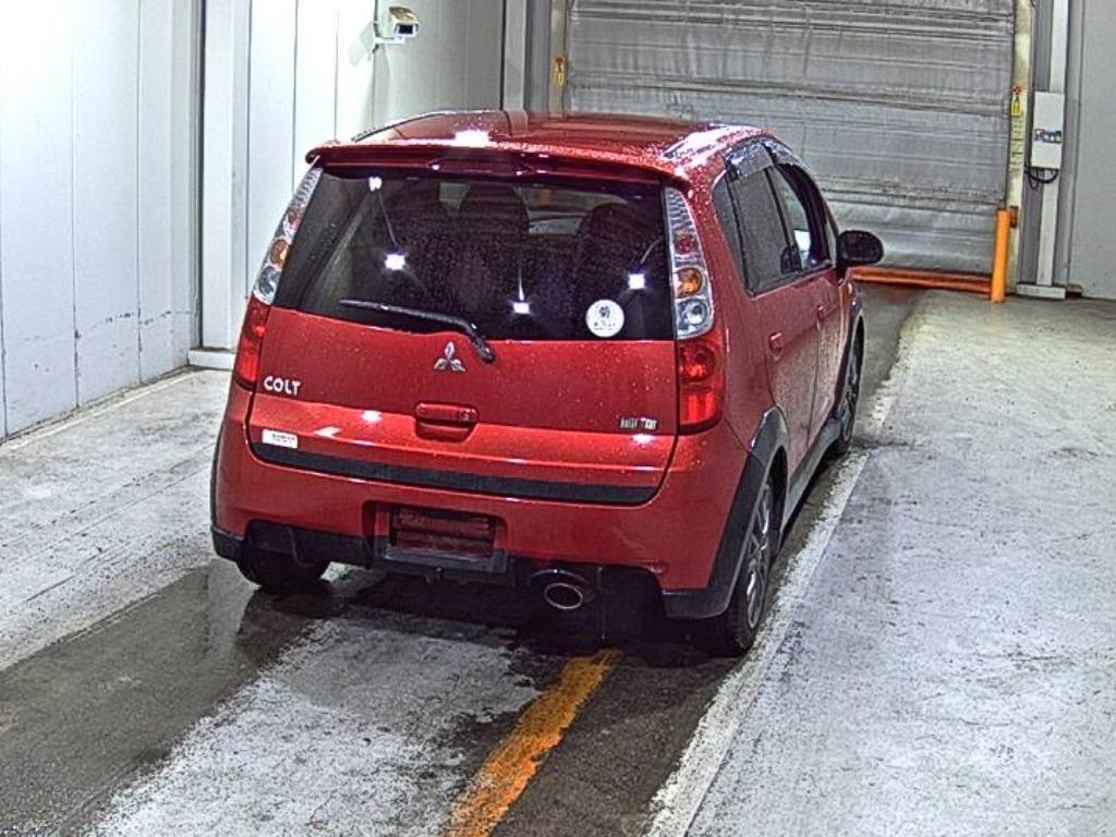 MITSUBISHI COLT