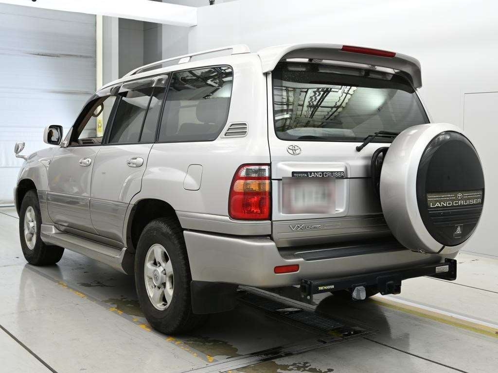 TOYOTA LAND CRUISER