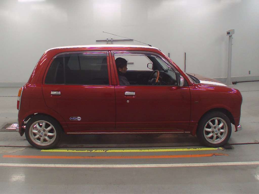 DAIHATSU MIRA GINO