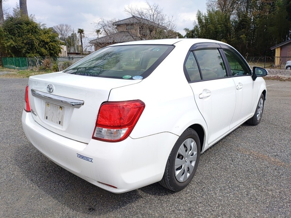 TOYOTA COROLLA AXIO