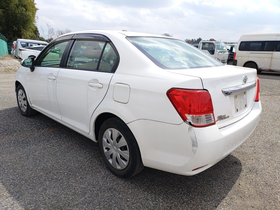 TOYOTA COROLLA AXIO