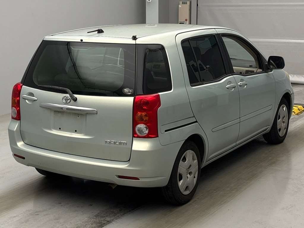 TOYOTA RAUM
