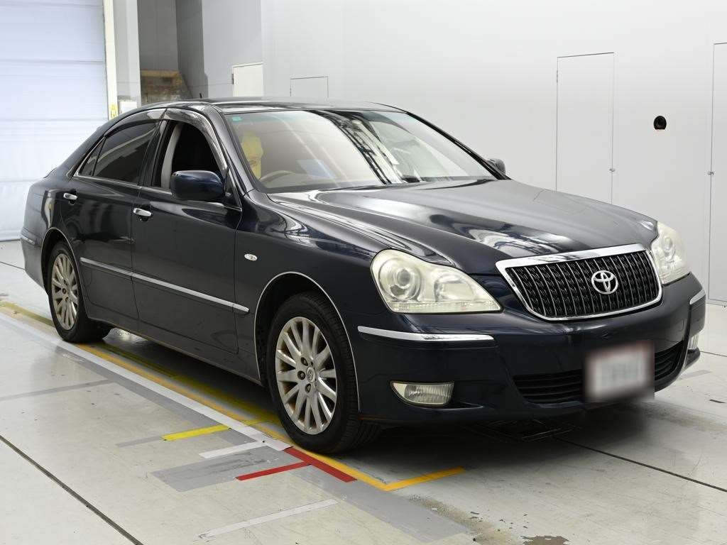 TOYOTA CROWN MAJESTA