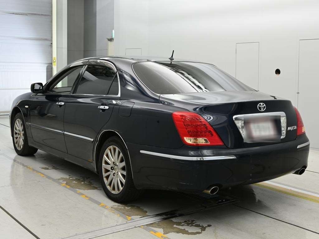 TOYOTA CROWN MAJESTA