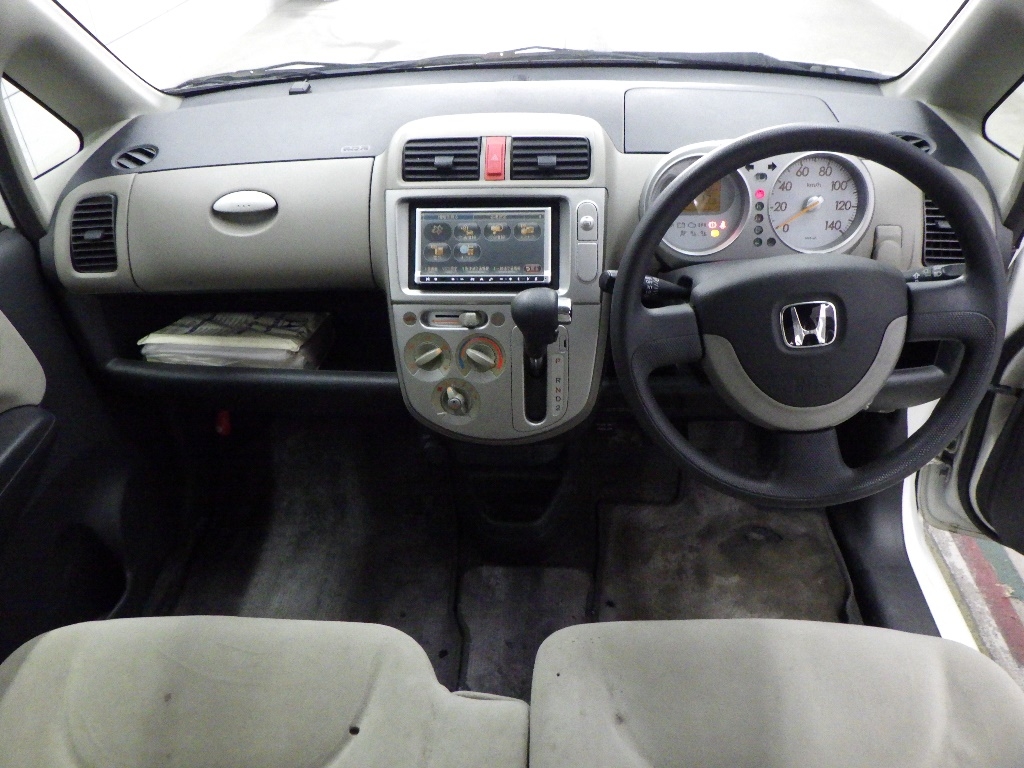 HONDA LIFE