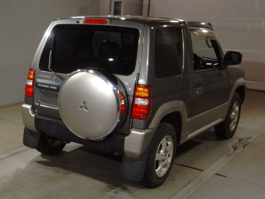 MITSUBISHI PAJERO MINI