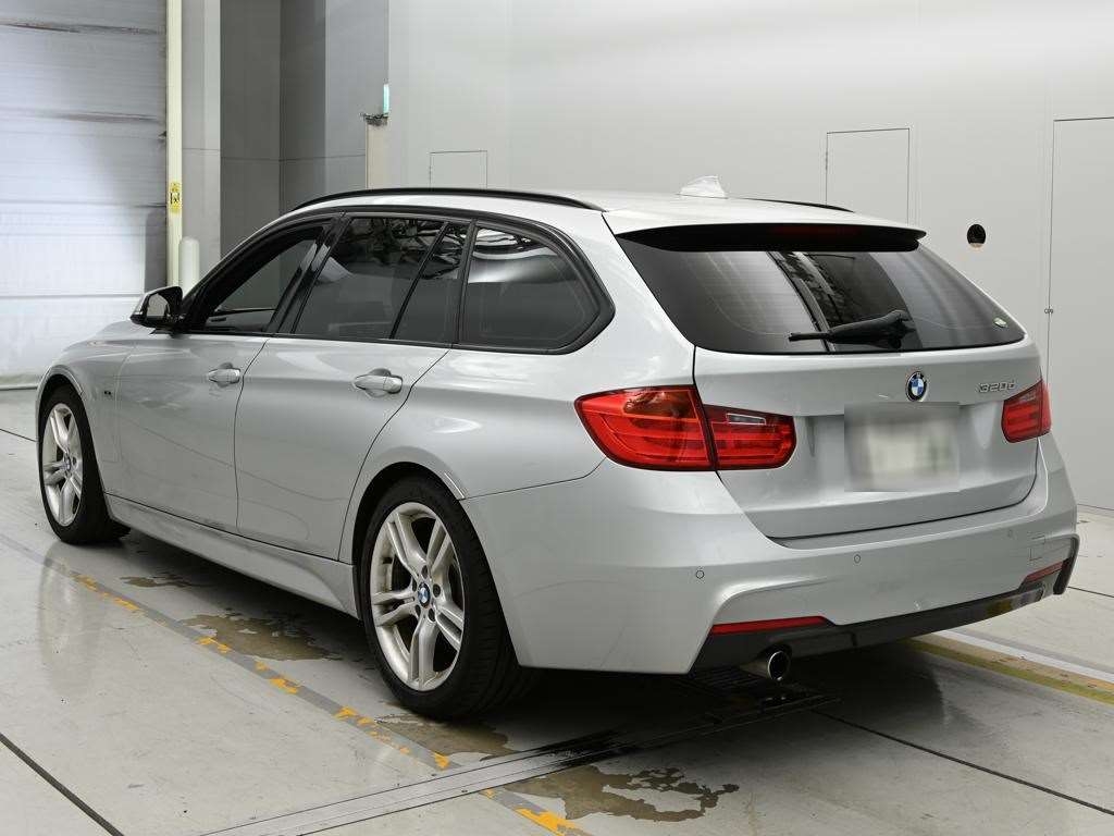 BMW 3-SERIES