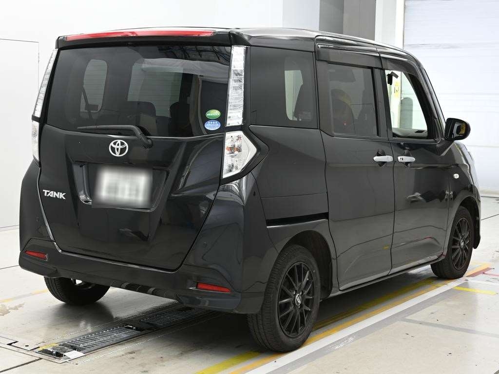 TOYOTA TANK