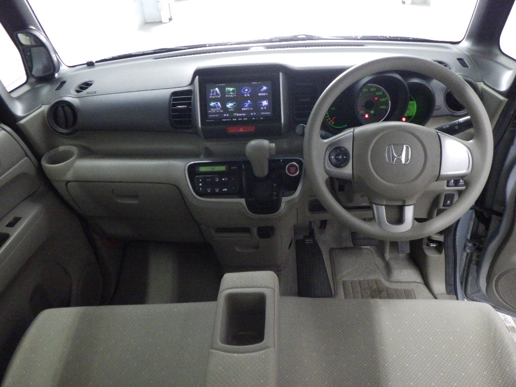 HONDA N-BOX+