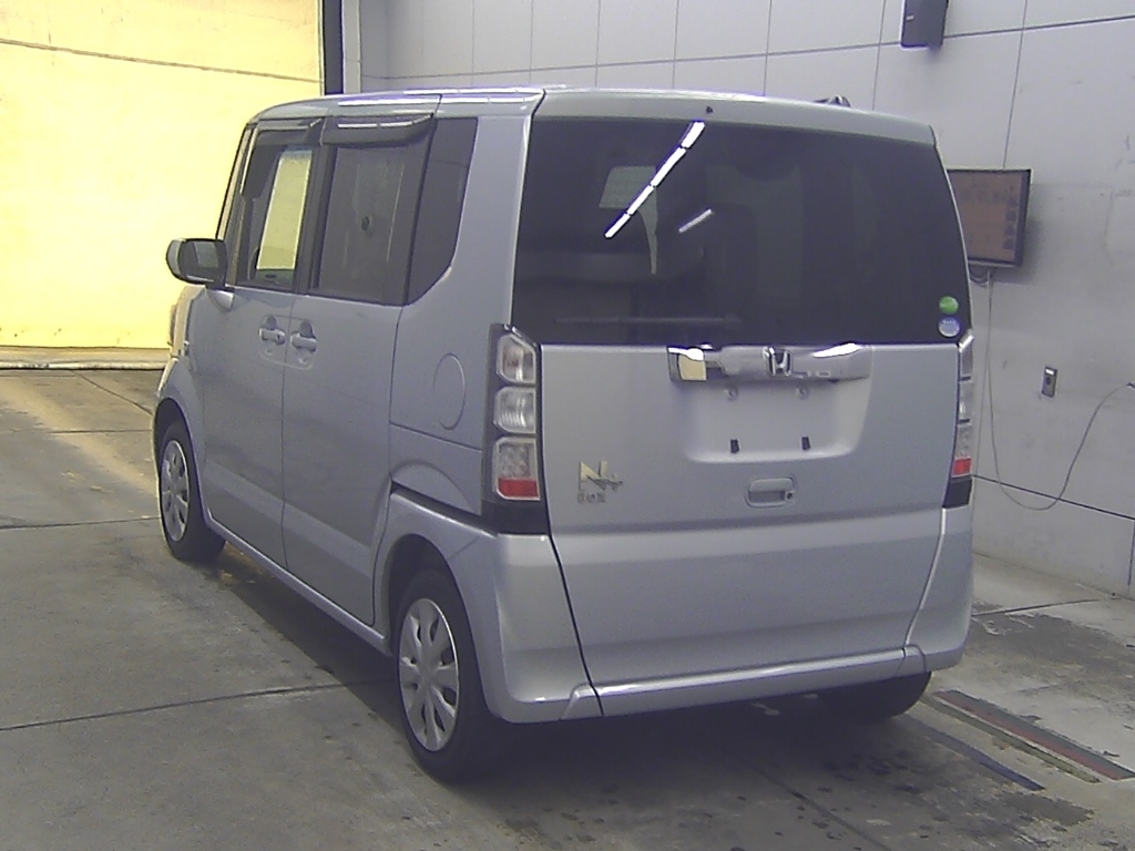 HONDA N-BOX+