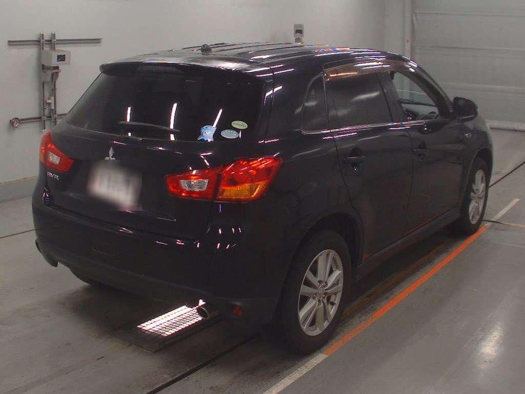 MITSUBISHI RVR