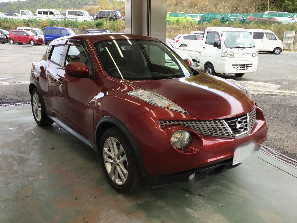 NISSAN JUKE