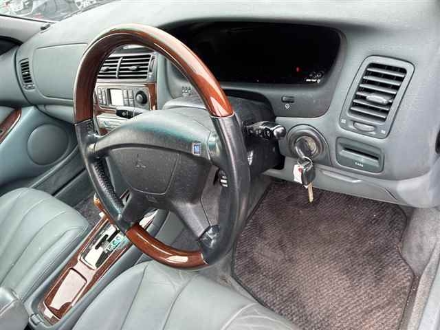 MITSUBISHI DIAMANTE