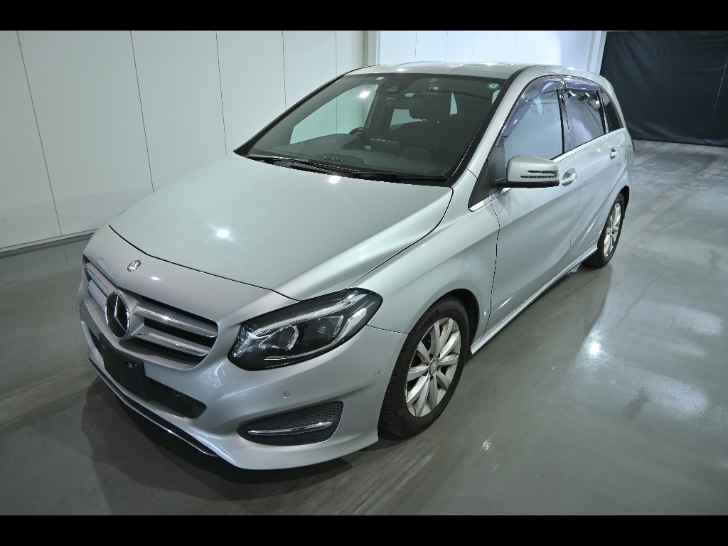 MERCEDES-BENZ B-CLASS