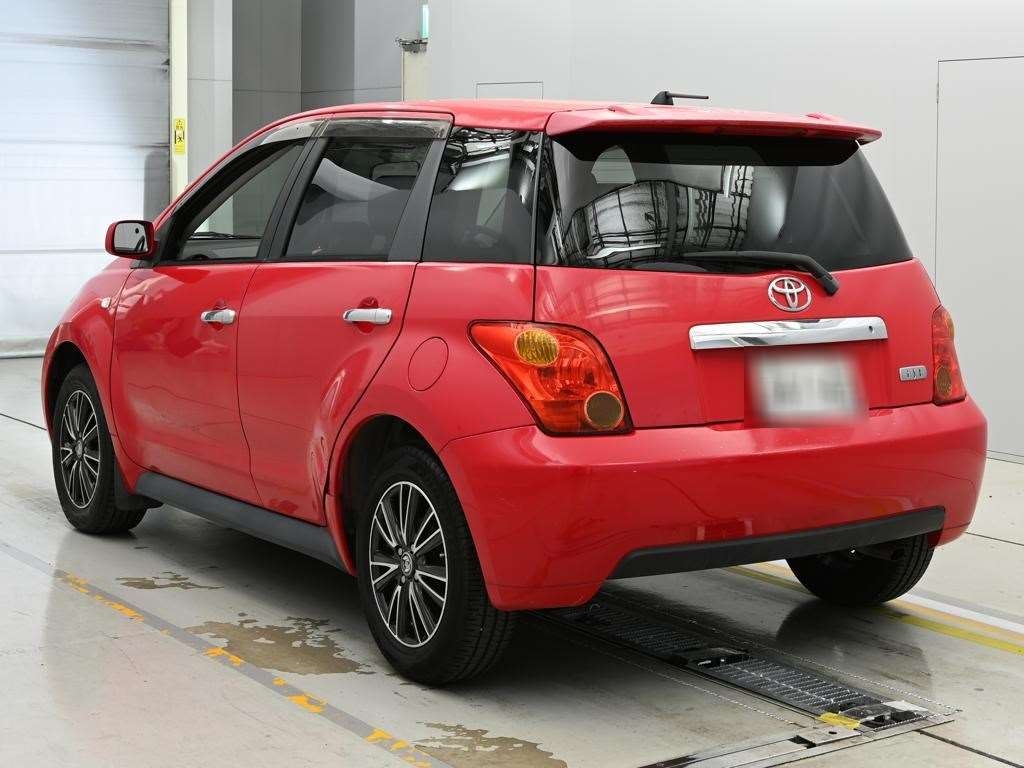 TOYOTA IST