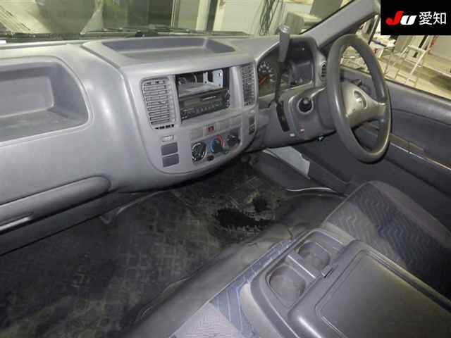 NISSAN CARAVAN