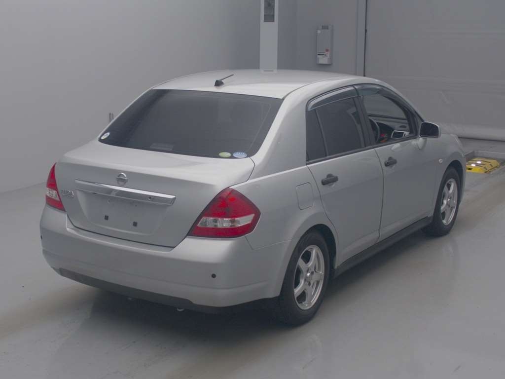 NISSAN TIIDA LATIO