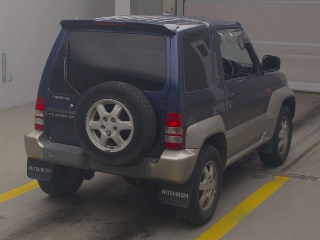 MITSUBISHI PAJERO JUNIOR