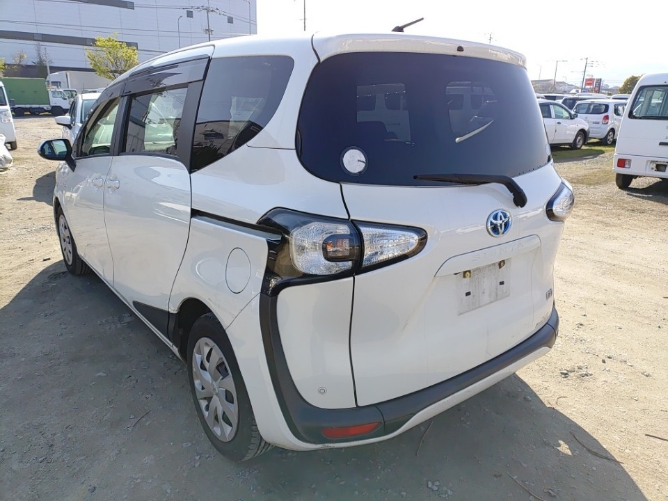 TOYOTA SIENTA