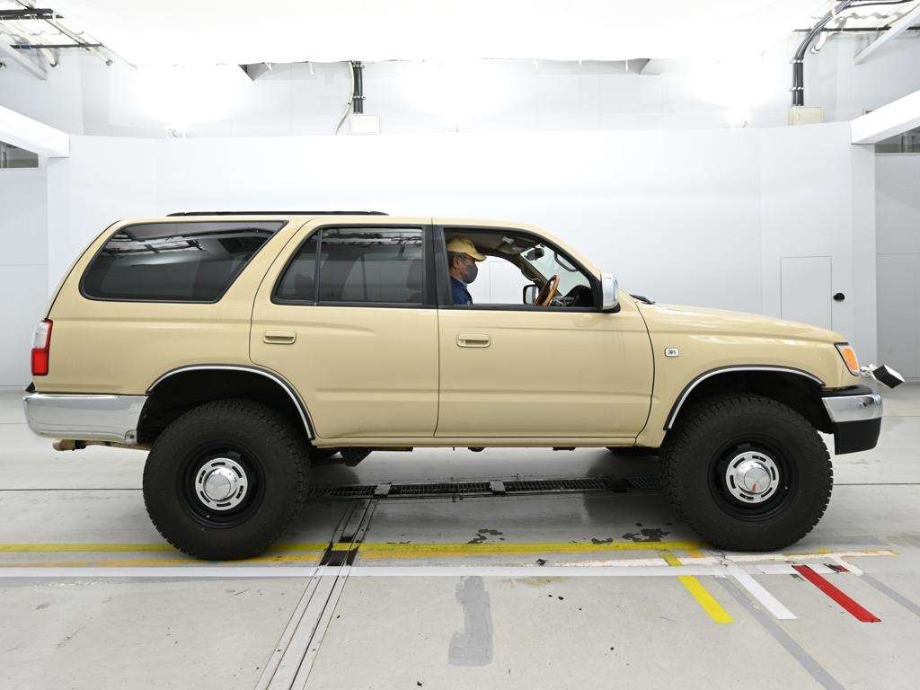 TOYOTA HILUX SURF