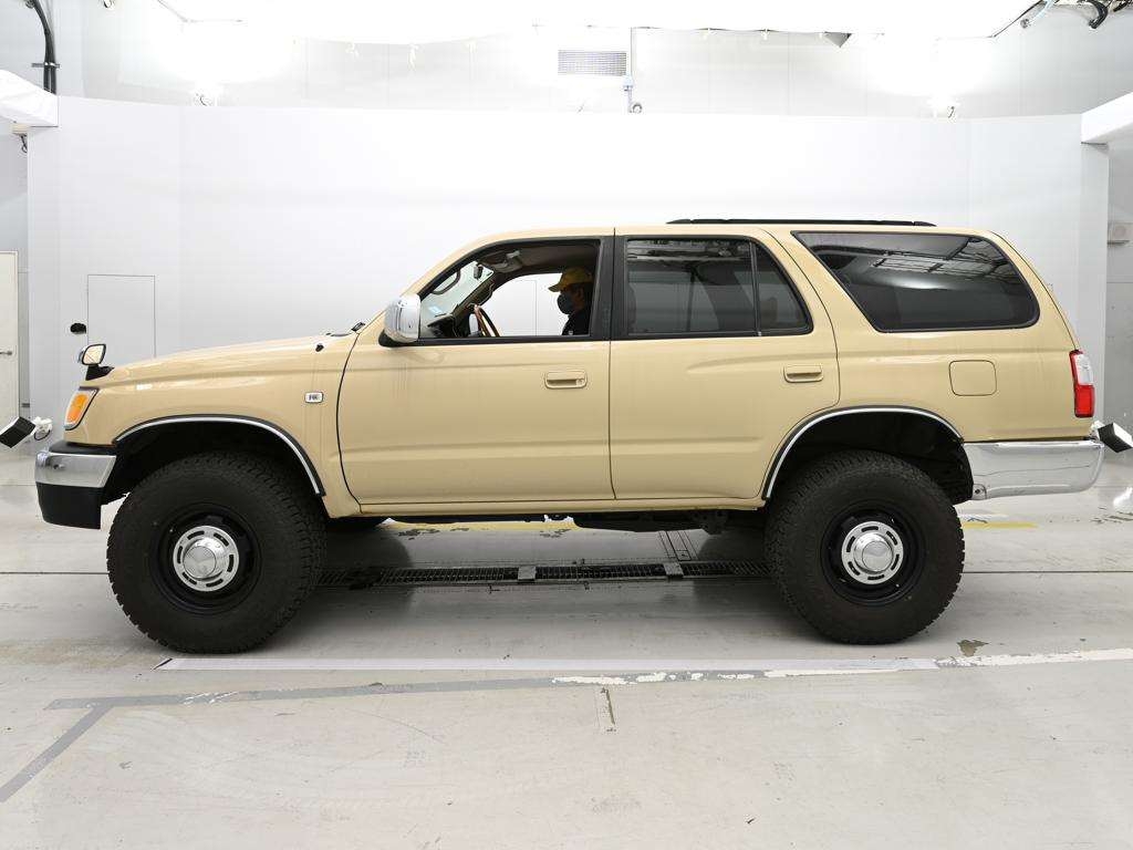 TOYOTA HILUX SURF