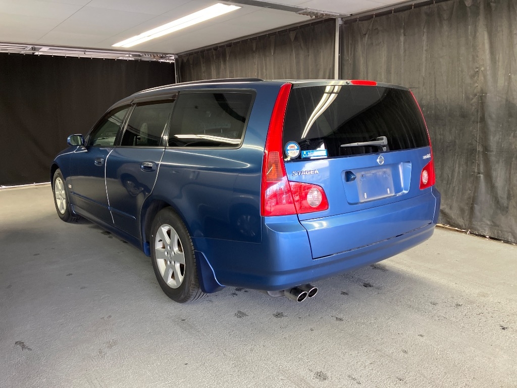 NISSAN STAGEA