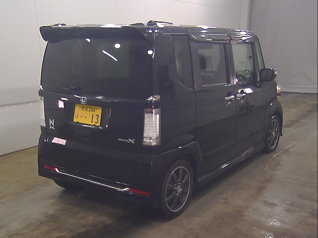 HONDA N-BOX