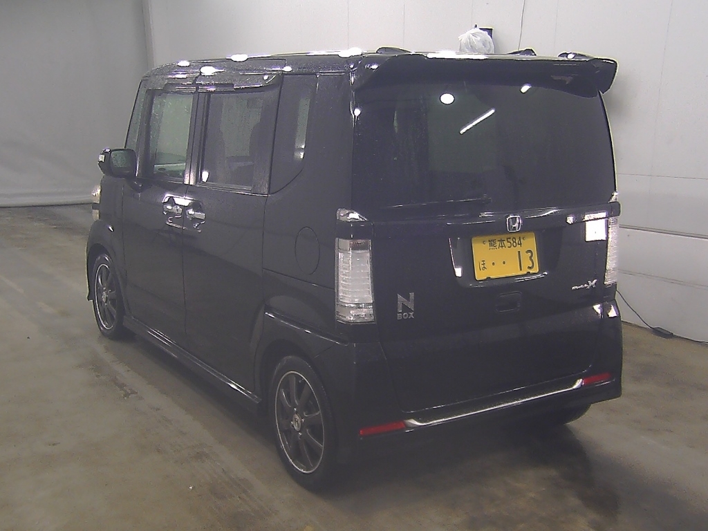HONDA N-BOX