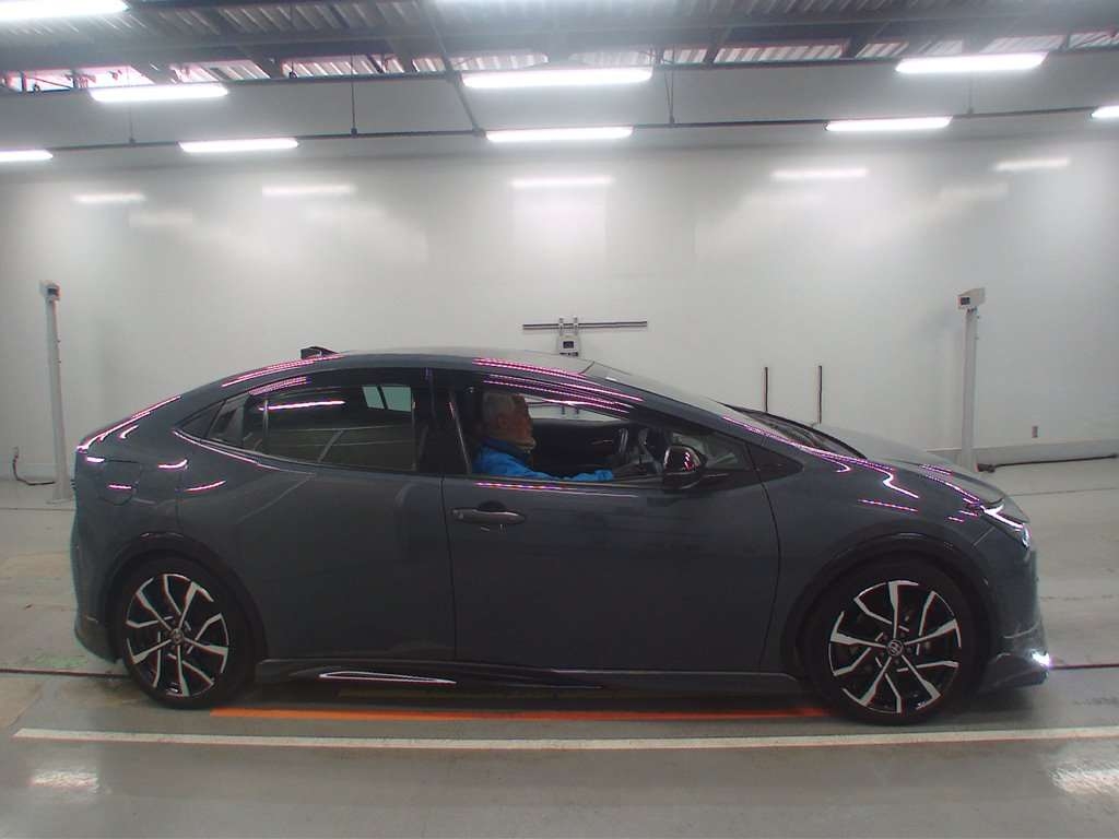 TOYOTA PRIUS PHV