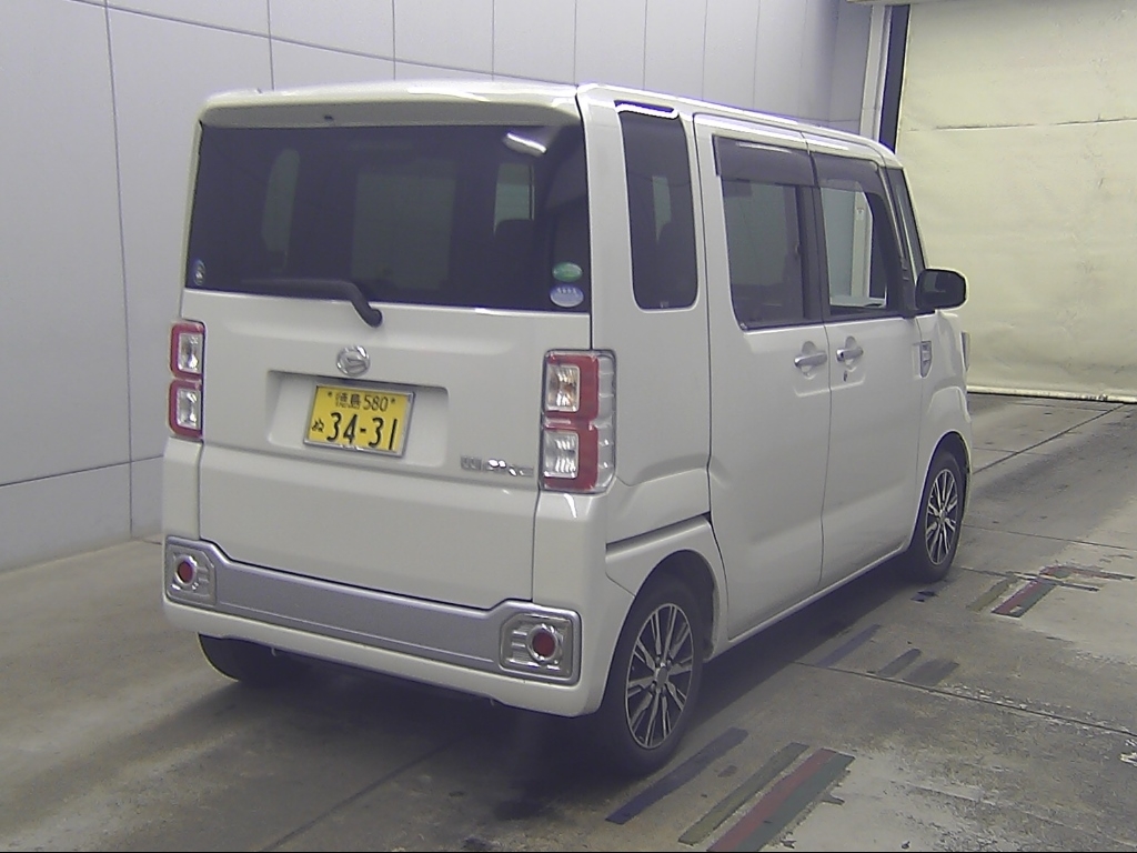 DAIHATSU WAKE