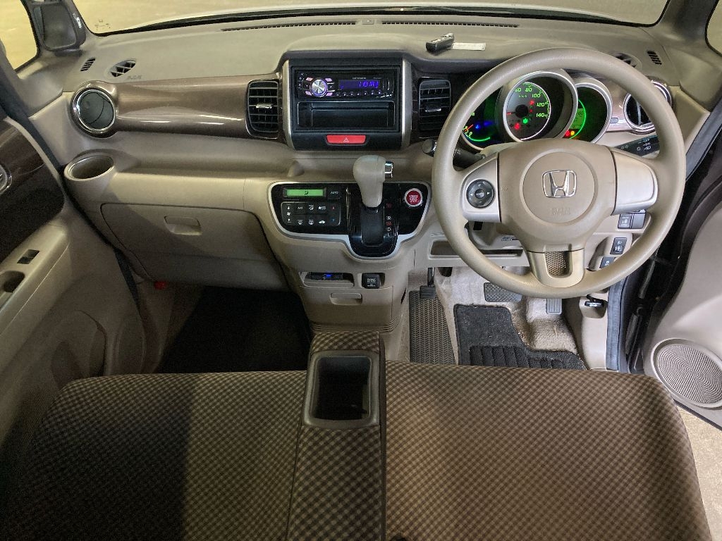 HONDA N-BOX+