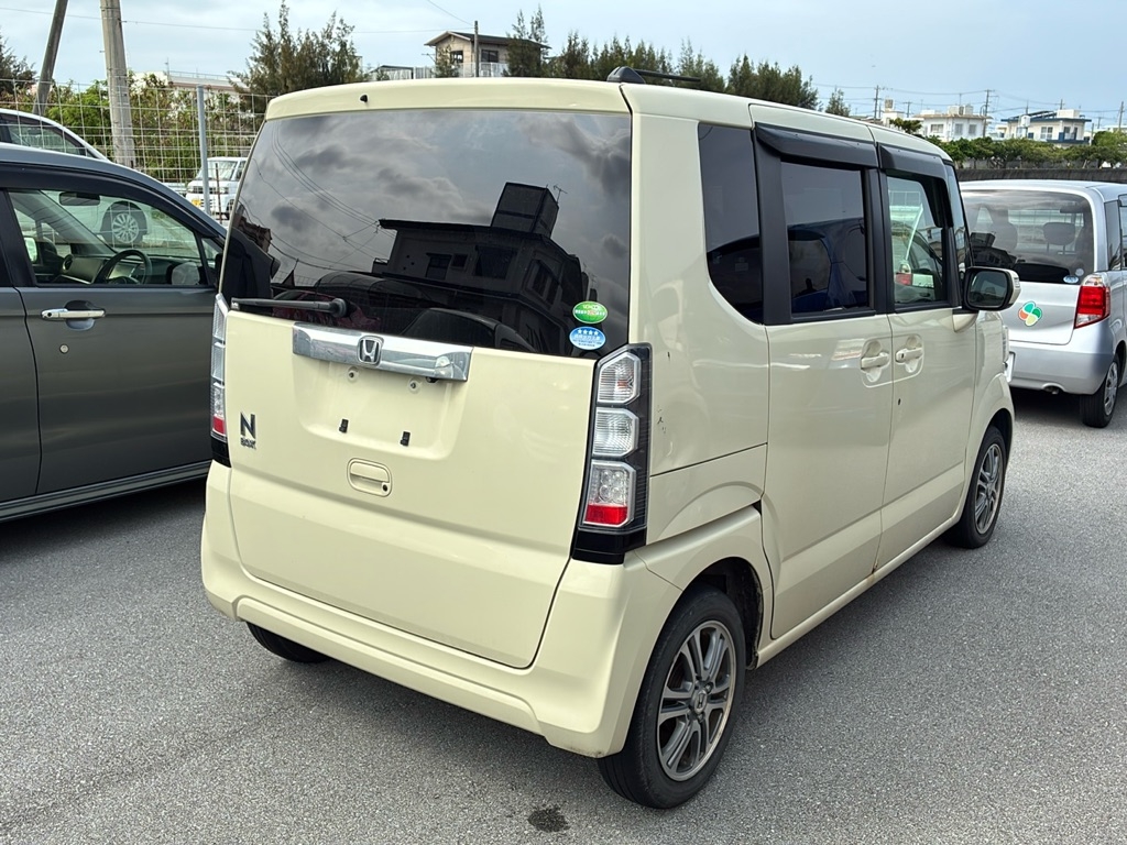 HONDA N-BOX