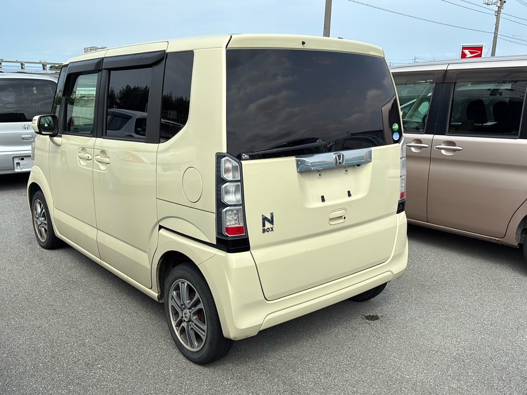 HONDA N-BOX