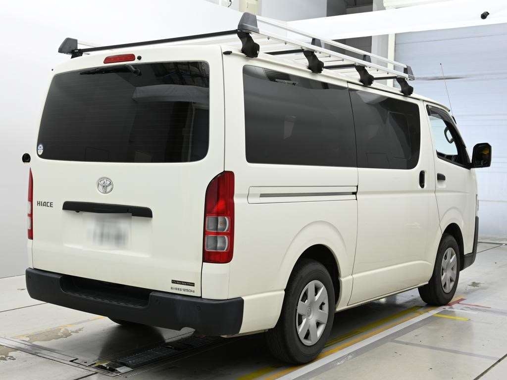 TOYOTA REGIUS ACE