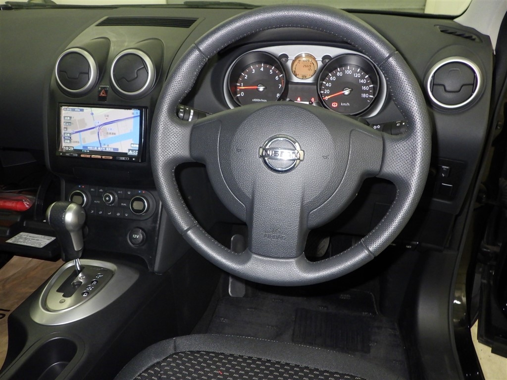 NISSAN DUALIS