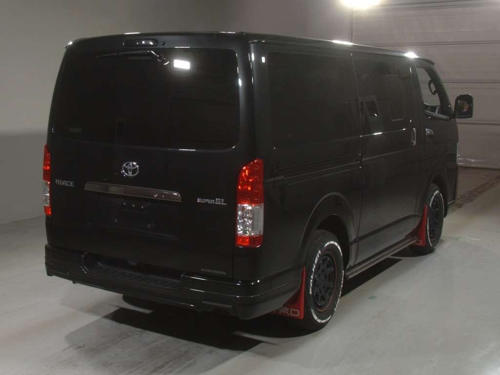 TOYOTA REGIUS ACE