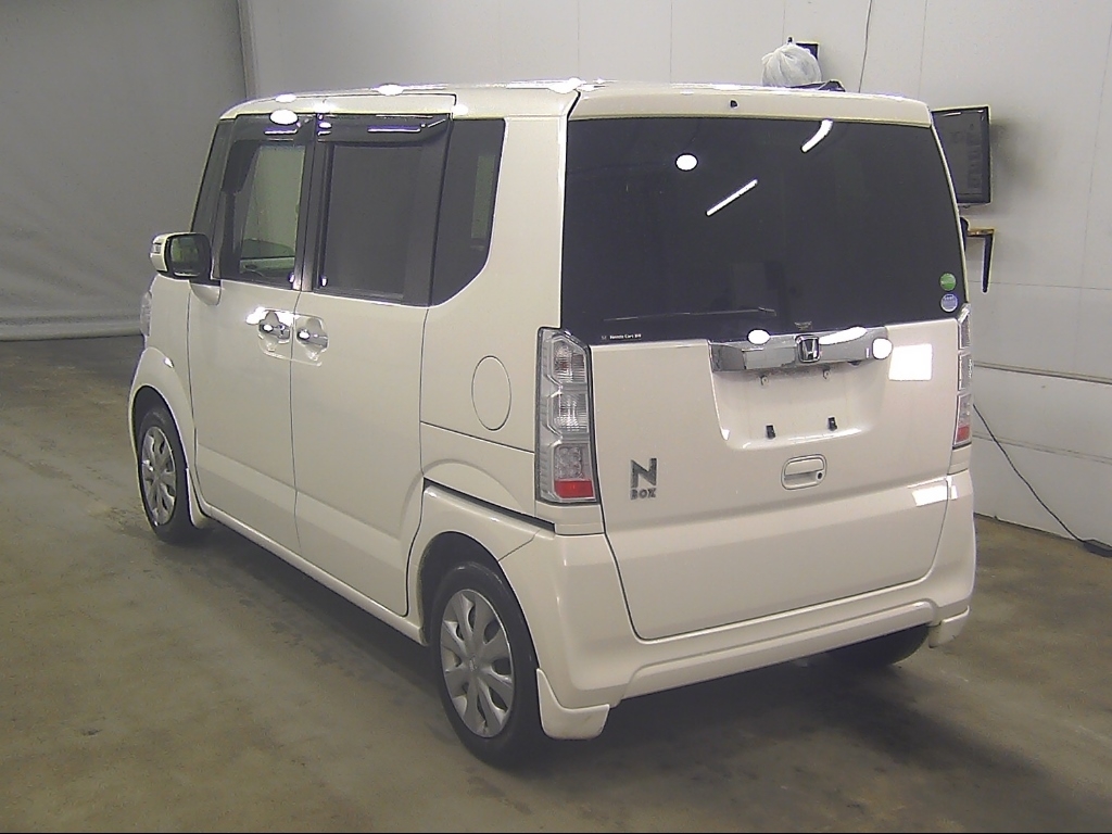 HONDA N-BOX