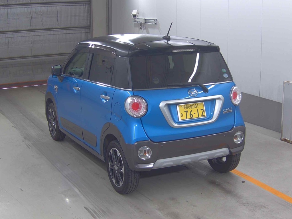 DAIHATSU CAST