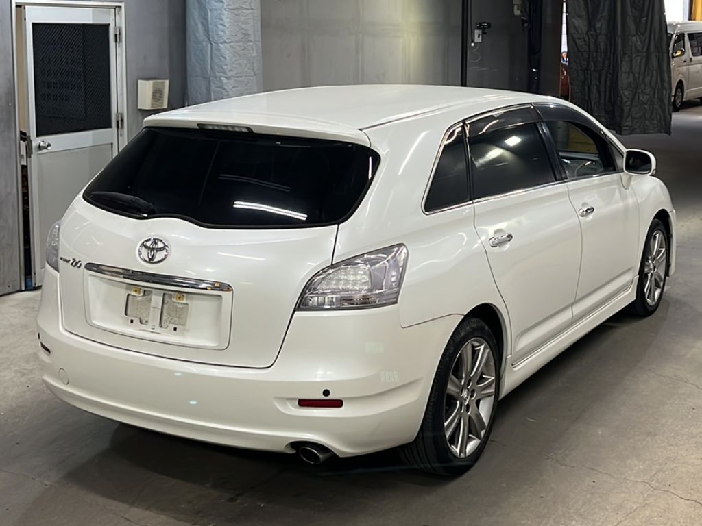 TOYOTA MARK X ZIO