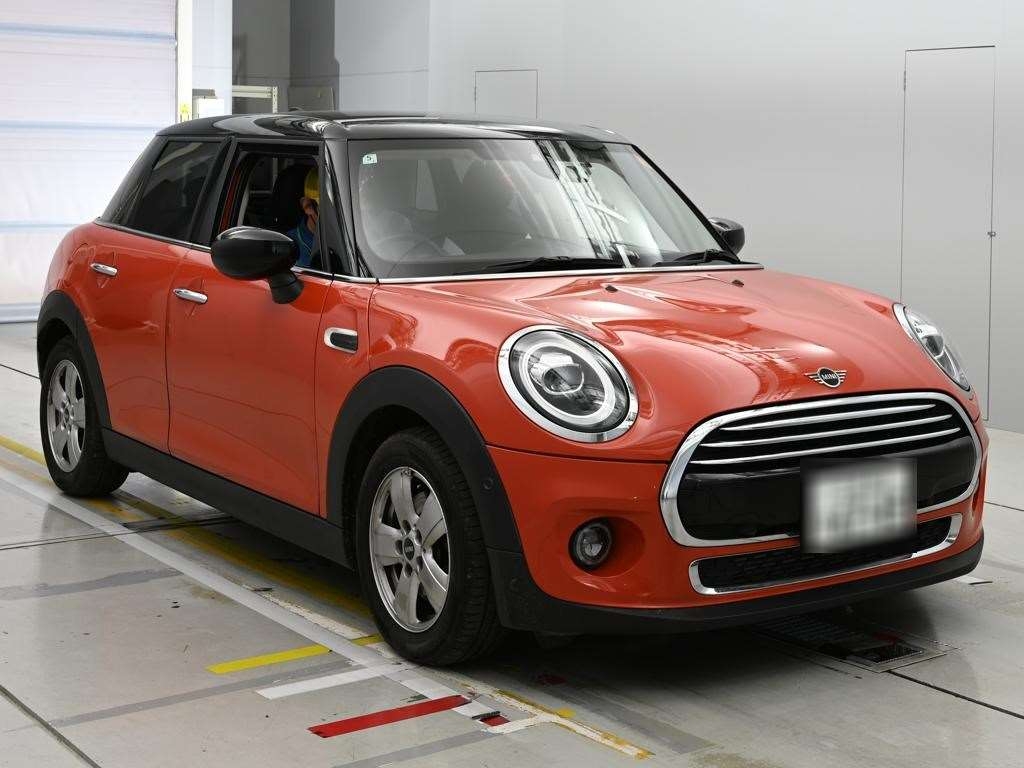MINI HATCH