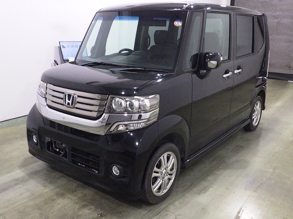 HONDA N-BOX